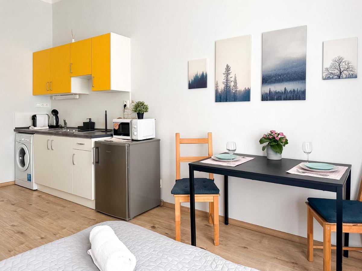 Elso Apartments ปราก ภายนอก รูปภาพ