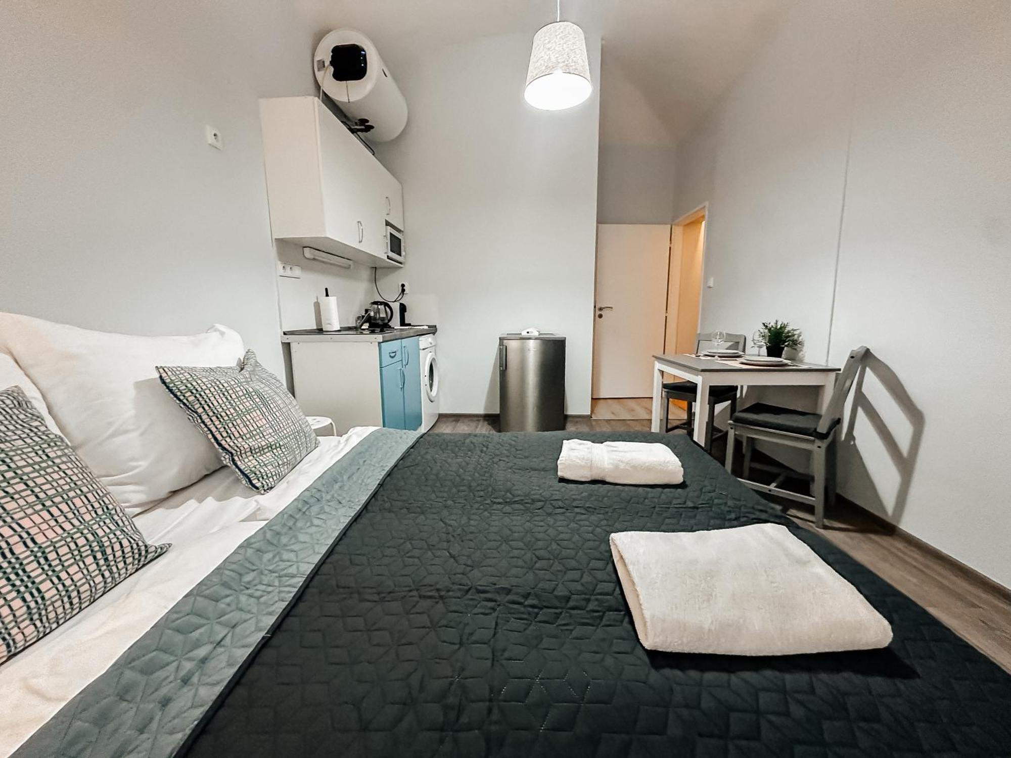 Elso Apartments ปราก ภายนอก รูปภาพ