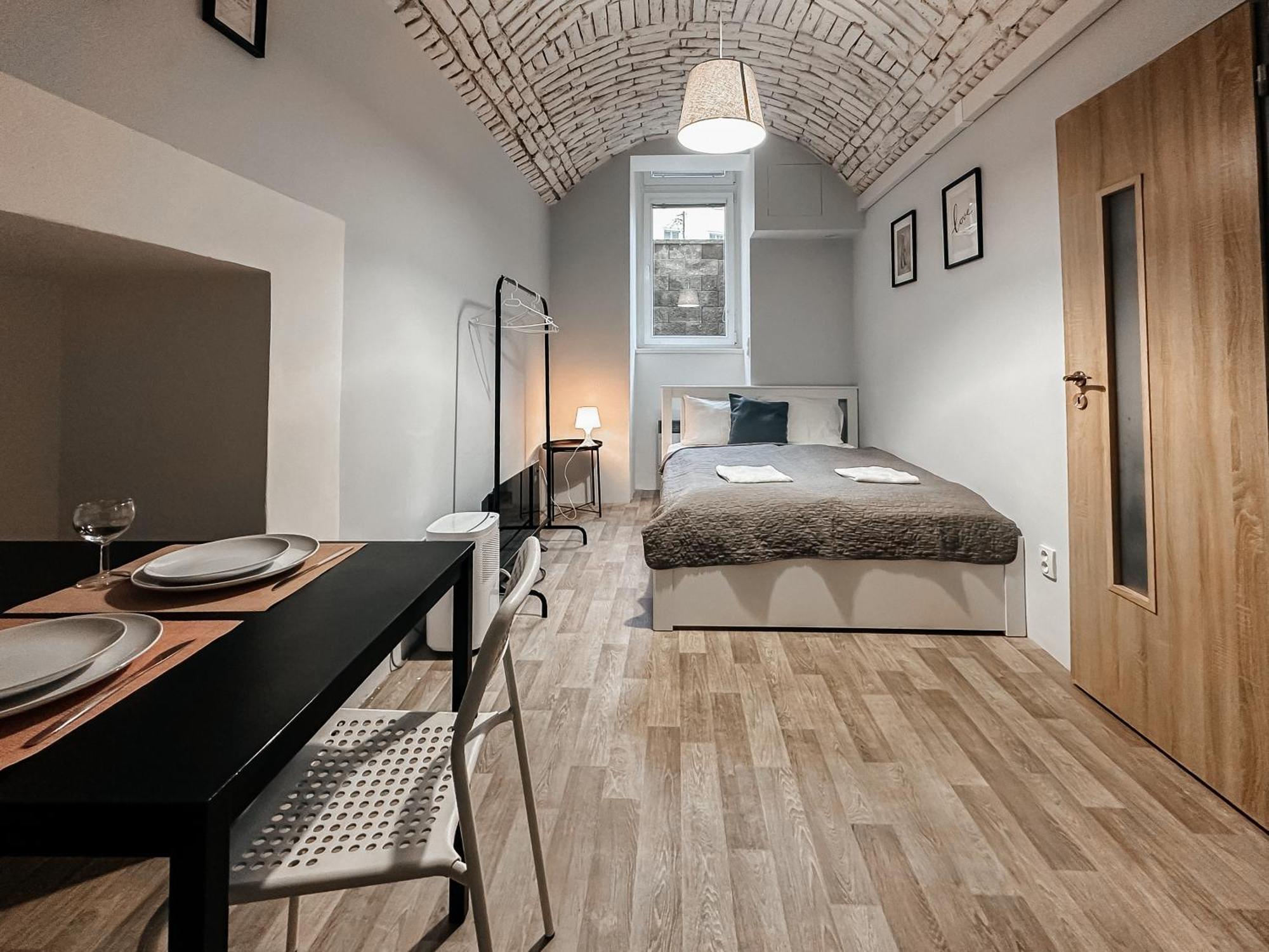 Elso Apartments ปราก ภายนอก รูปภาพ